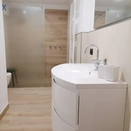 Molo 7 - Antesitum - Classic, Modern And Cozy Prázdninový dům Malgrate